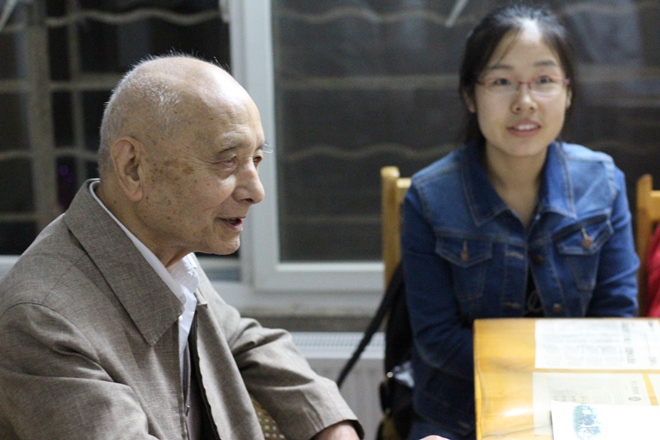 你伴共和国成长，我伴你慢慢变老